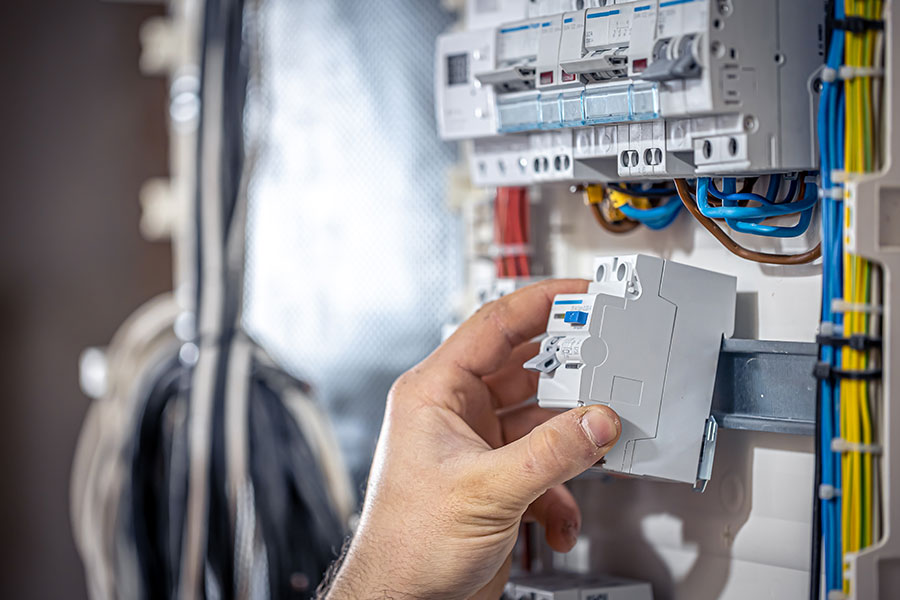 DIY Electrical Work: When to Call a Professional