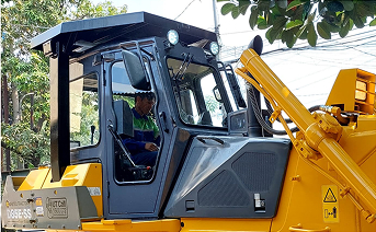 D-85 ESS KOMATSU - CABIN